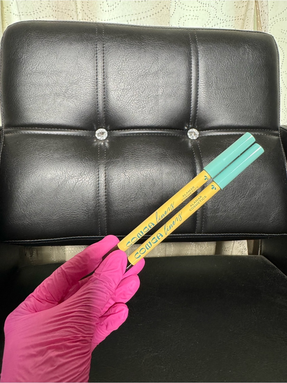 Alamar Cosmetics Conga Liners